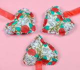Skull Hanging Hearts - Snapdragon