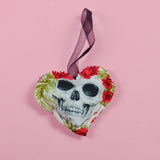 Skull Hanging Hearts
