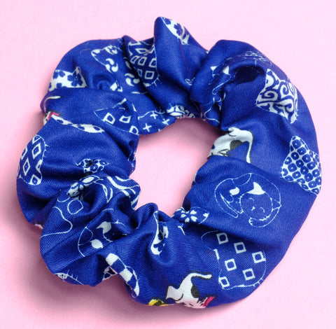 Japanese Art Style Cat Scrunchie